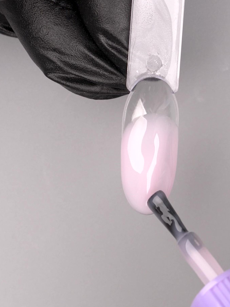 Купить камуфлирующую базу для ногтей GUMMY BASE Pink Milk Nail Club