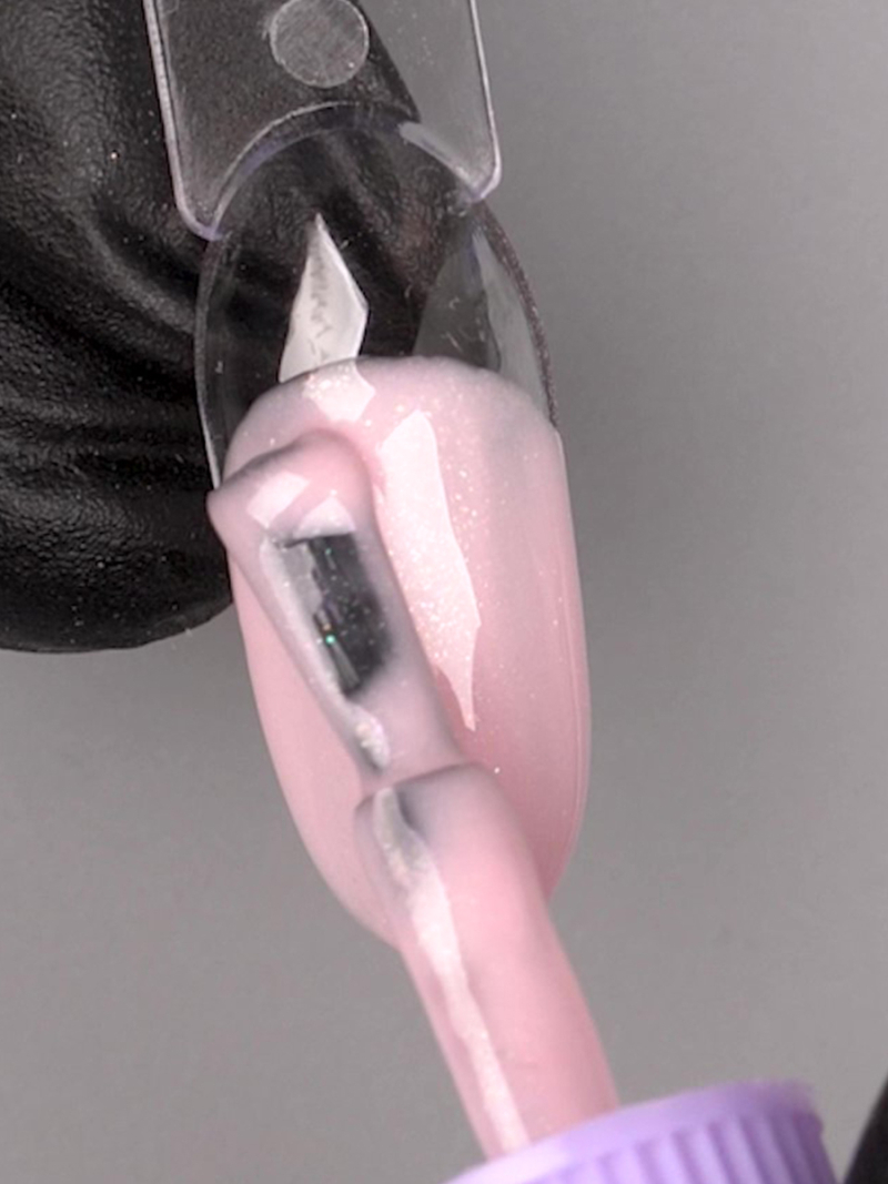 Купить камуфлирующую базу для ногтей GUMMY BASE Expensive Nail Club