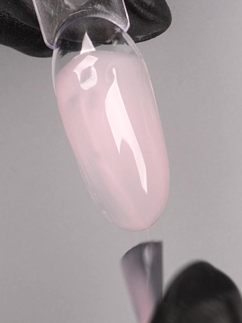 Купить камуфлирующую базу для ногтей GUMMY BASE Natural Nail Club