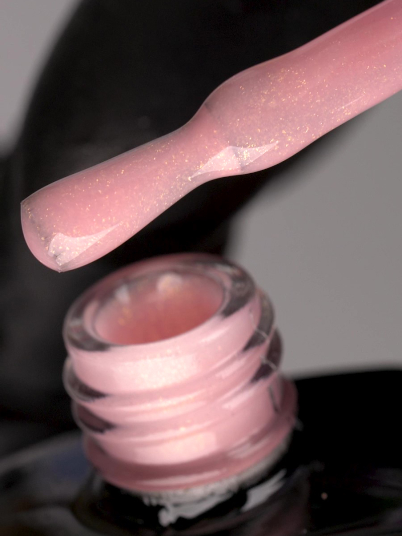 Купить камуфлирующую базу для ногтей GUMMY BASE Specific Nail Club