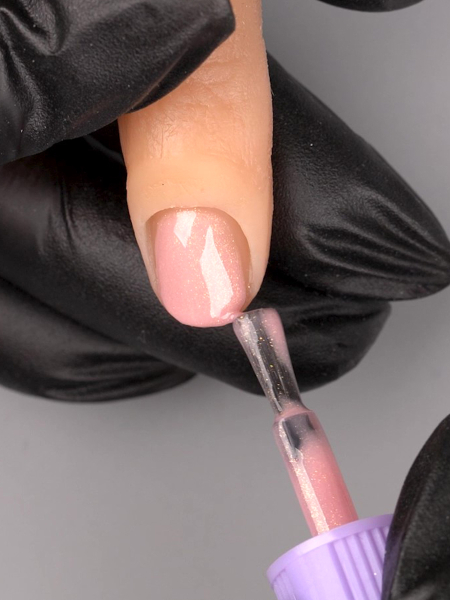 Купить камуфлирующую базу для ногтей GUMMY BASE Specific Nail Club