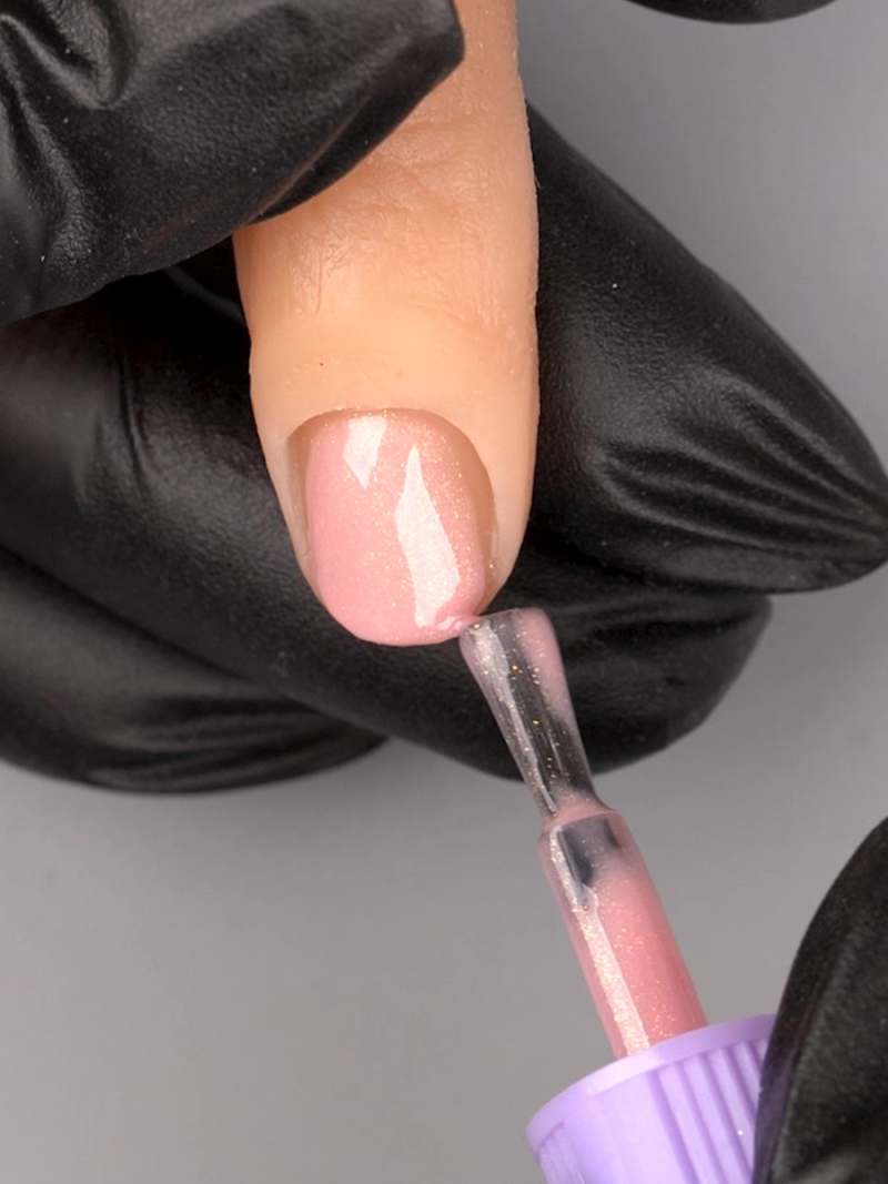 Купить камуфлирующую базу для ногтей GUMMY BASE Specific Nail Club