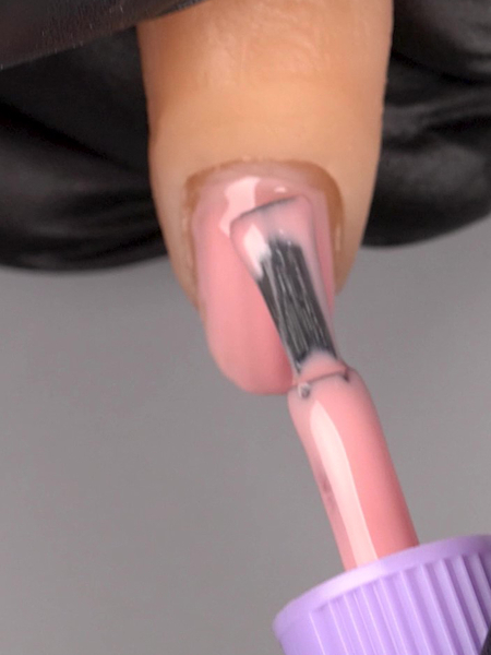 Купить камуфлирующую базу для ногтей GUMMY BASE Soft Nail Club