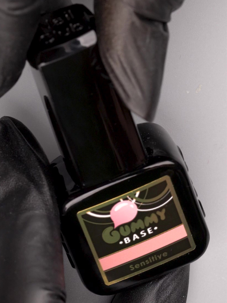 Купить камуфлирующую базу для ногтей GUMMY BASE Sensitive Nail Club