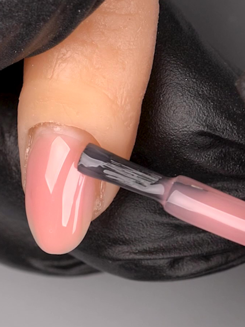 Купить камуфлирующую базу для ногтей GUMMY BASE Sensitive Nail Club