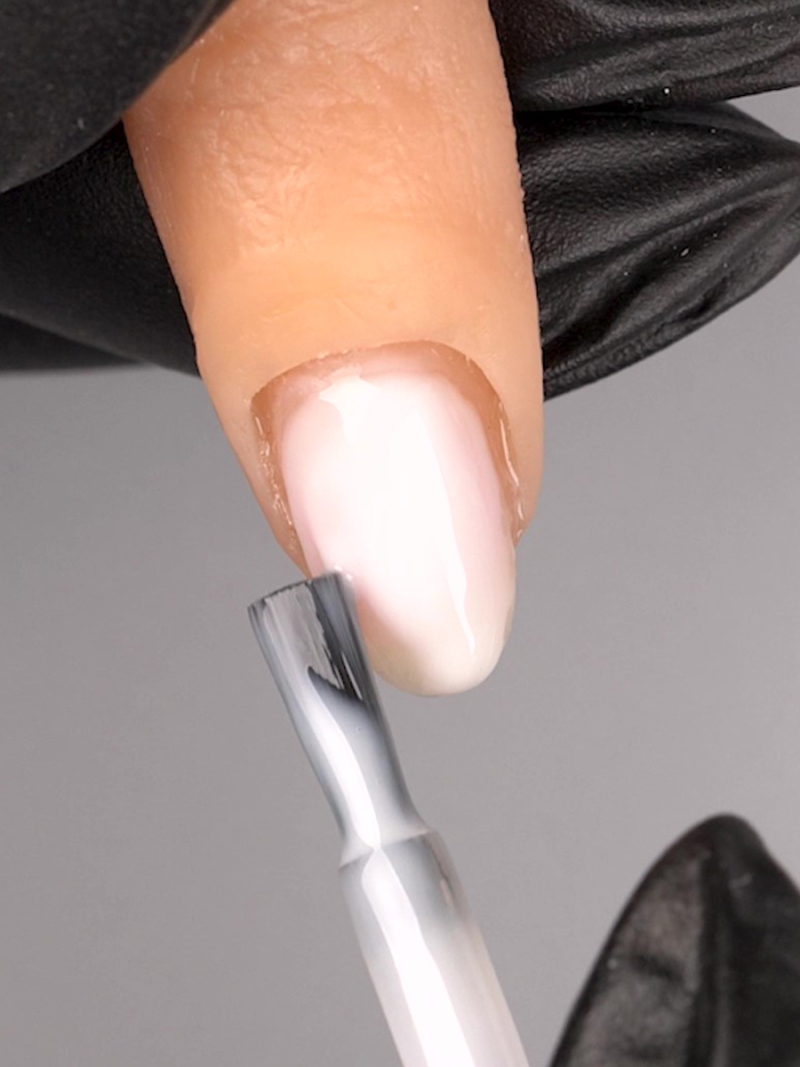 Купить камуфлирующую базу для ногтей FIBER BASE Milk Nail Club