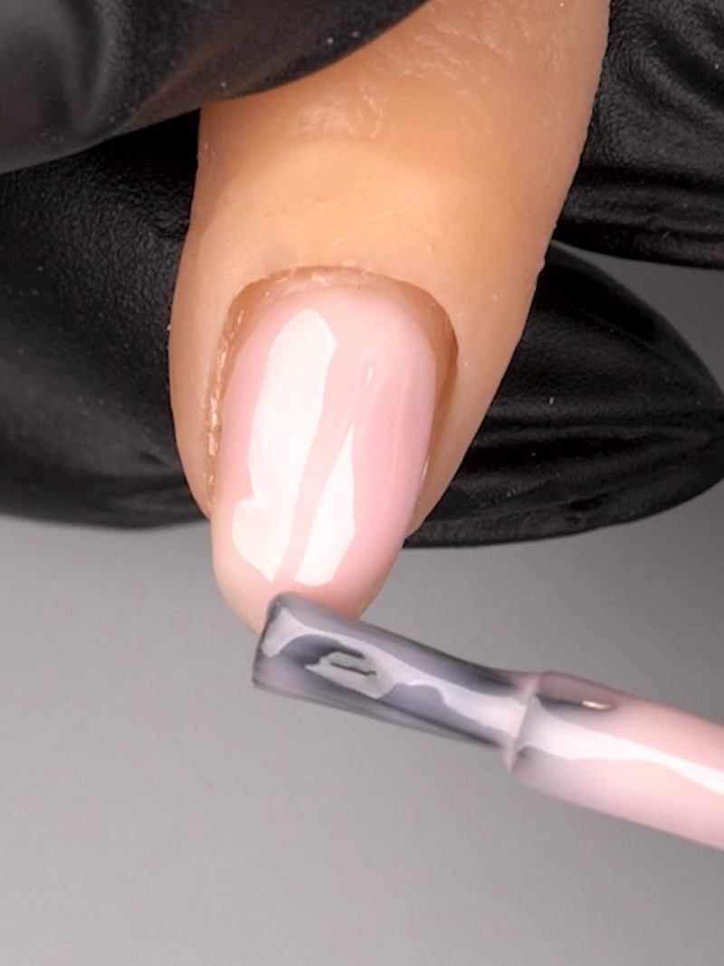 Купить камуфлирующую базу для ногтей FIBER BASE Nude Nail Club