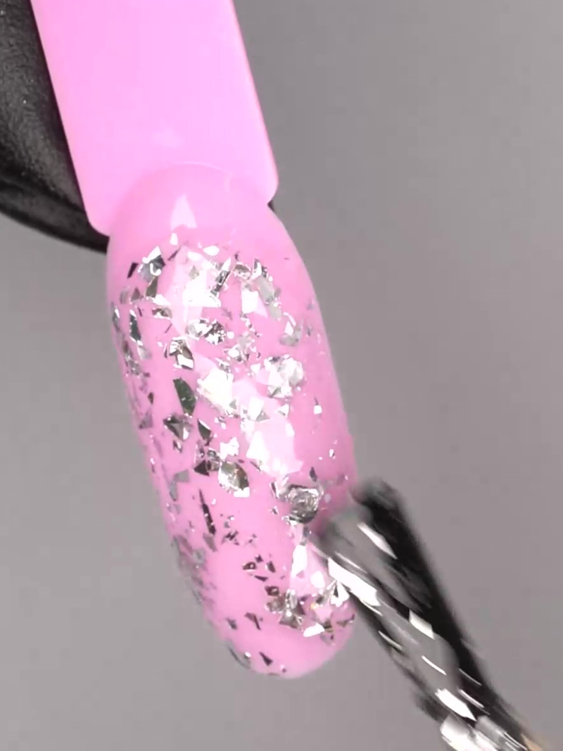 Купить глянцевый топ с кусочками фольги SILVER FOIL TOP Nail Club