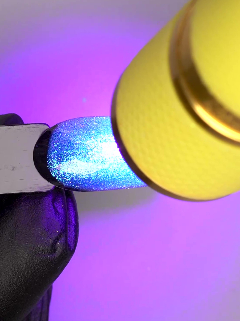 Купить глянцевый с эффектом хамелеон CHAMELLEON TOP PINK Nail Club