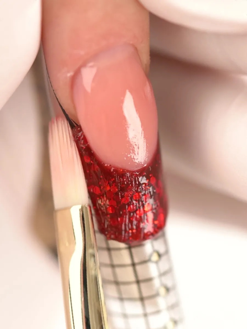 Купить маникюрную кисть для моделирования ногтей гелем 5N/G Crystal Nail Club