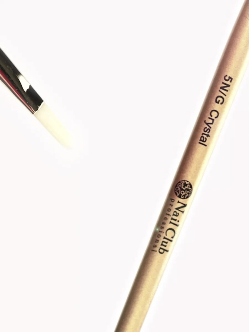 Купить маникюрную кисть для моделирования ногтей гелем 5N/G Crystal Nail Club