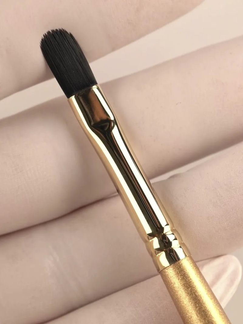 Купить маникюрную кисть для моделирования ногтей гелем 5N/G Black Nail Club