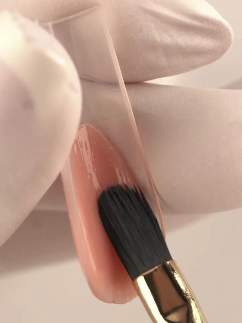 Купить маникюрную кисть для моделирования ногтей гелем 5N/G Black Nail Club