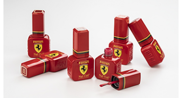 Коллекция красных гель-лаков для ногтей FERRARI Nail Club professional
